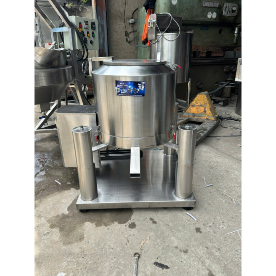 Máy vắt ly tâm 100L