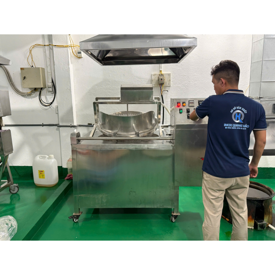 Máy chiên tách dầu 200kg cho dây chuyền sản xuất quy mô lớn