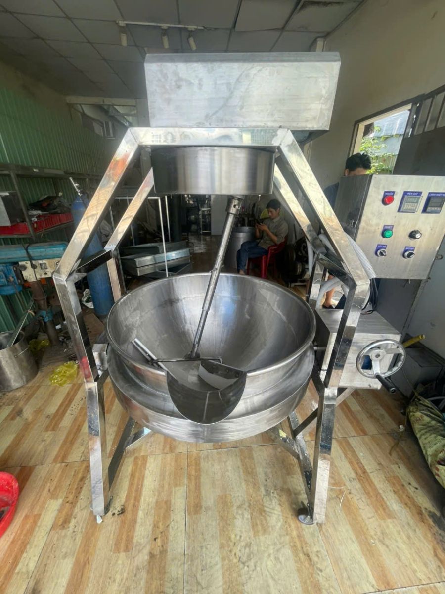 Chảo xào nhân làm bánh trung thu