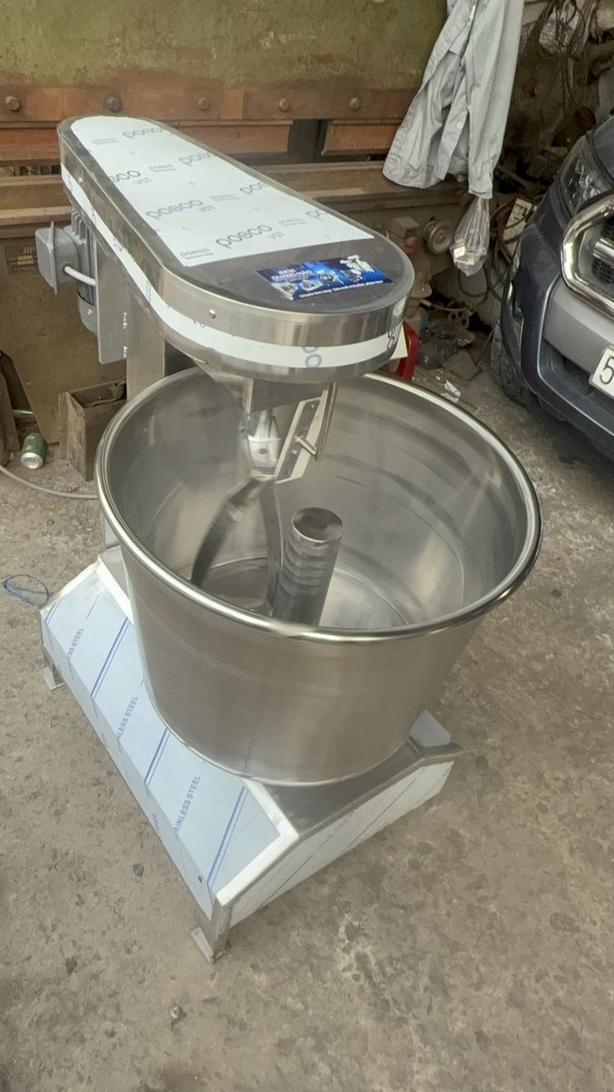 Máy đánh bột làm bánh mì công suất lớn