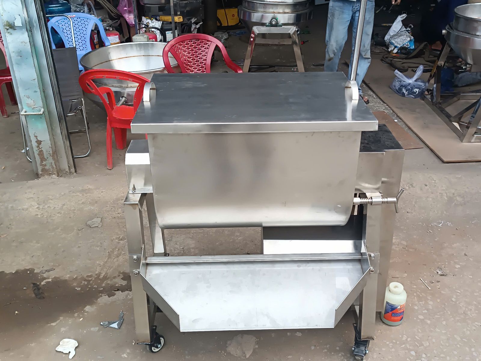 Máy trộn thực phẩm nằm ngang trộn bột và thực phẩm